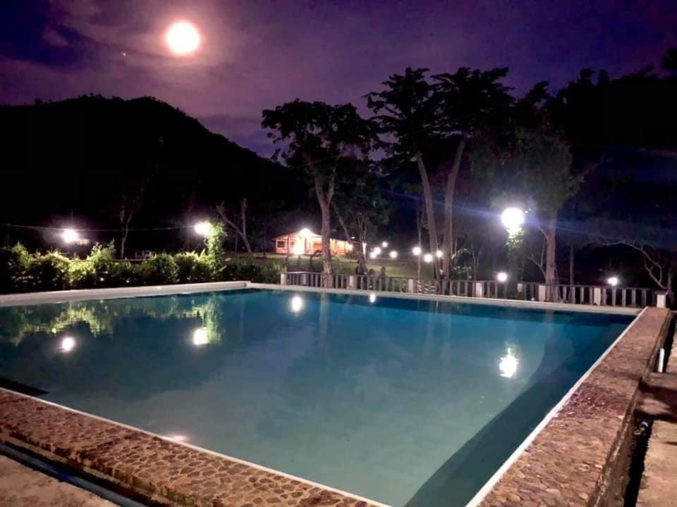 Hotel Mount Avangan Eco Adventure Park Coron Esterno foto